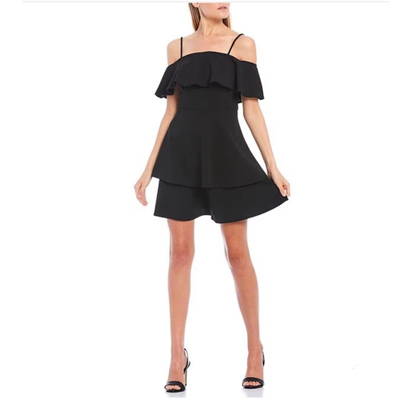 Elegant Navy Off-Shoulder Dress Size 3-4 - Picture 5 of 9